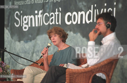 FONDAMENTA 13/16 GIUGNO 2002 - SIGNIFICATI CONDIVISI - LECONOMISTA SUSAN GEORGE (U.S.A.) - ©Graziano Arici/Rosebud2 