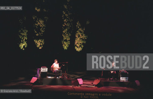 FONDAMENTA 13/16 GIUGNO 2002 -  WORDS AND MUSIC : A SPECIAL EVENING WITH LAURIE ANDERSON E LOU REED  - I MUSICISTI E CANTANTI LOU REED E LAURIE ANDERSON (U.S.A.) - ©Graziano Arici/Rosebud2