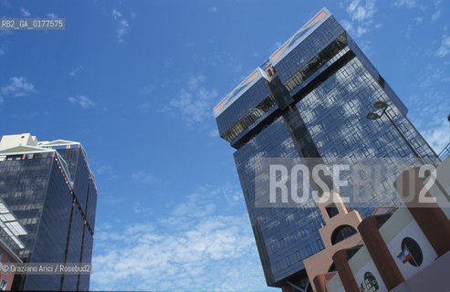 PORTOGALLO, LISBONA : CENTRO COMMERCIALE AMOREIRAS SHOPPING CENTRE -  @ 2002 Graziano Arici/Rosebud2 / GEO