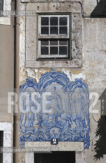 PORTOGALLO, LISBONA : CASA NEL QUARTIERE DI ALFAMA    @ 2002 Graziano Arici/Rosebud2 / GEO