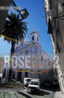 PORTOGALLO, LISBONA :PIAZZETTA NEL QUARTIERE DI ALFAMA    @ 2002 Graziano Arici/Rosebud2 / GEO