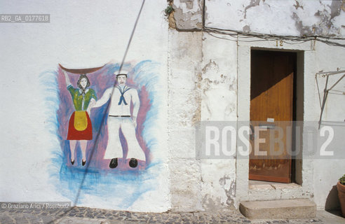 PORTOGALLO, LISBONA : CASA NEL QUARTIERE DI ALFAMA    @ 2002 Graziano Arici/Rosebud2  / GEO