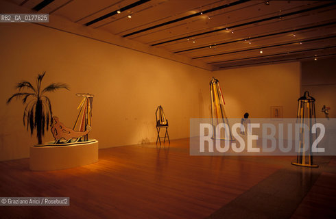 PORTOGALLO, LISBONA : CENTRO CULTURALE DI BELEM    @ 2002 Graziano Arici/Rosebud2 / ARCHITETTURA MODERNA / GEO