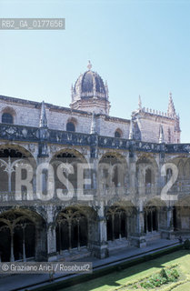PORTOGALLO, LISBONA : MOSTEIRO DOS JERONIMOS - CHIOSTRO  @ 2002 Graziano Arici/Rosebud2  / GEO