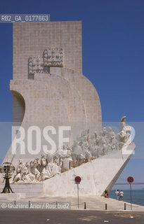 PORTOGALLO, LISBONA : MONUMENTO ALLE SCOPERTE GEOGRAFICHE   @ 2002 Graziano Arici/Rosebud2  / GEO