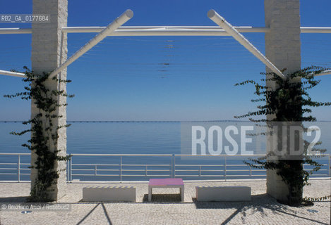 PORTOGALLO, LISBONA : EXPO 98 - MARE    @ 2002 Graziano Arici/Rosebud2  / ARCHITETTURA MODERNA / GEO