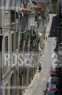 PORTOGALLO, LISBONA : QUARTIERE DI BICA    @ 2002 Graziano Arici/Rosebud2  / GEO