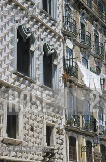 PORTOGALLO, LISBONA : QUARTIERE DI ALFAMA CASA DOS BICOS    @ 2002 Graziano Arici/Rosebud2  / GEO