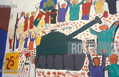 PORTOGALLO, LISBONA : QUARTIERE DI GRACA - MURALES    @ 2002 Graziano Arici/Rosebud2  / GEO