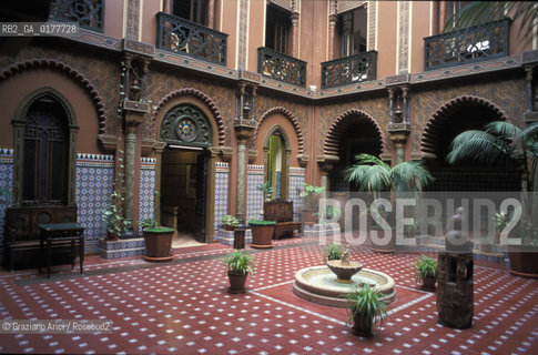 PORTOGALLO, LISBONA : QUARTIERE DI BAIXA : CASA DO ALENTEJO    @ 2002 Graziano Arici/Rosebud2  / GEO