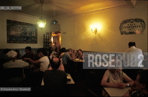 PORTOGALLO, LISBONA :BELEM - LA PASTICCERIA  UNICA FABRICA DE PASTEIS    @ 2002 Graziano Arici/Rosebud2  / GEO