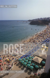 PORTOGALLO, (ALGARVE) ALBUFEIRA : SPIAGGIA     @ 2002 Graziano Arici/Rosebud2  / GEO