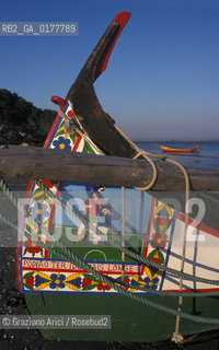 PORTOGALLO, (LE BEIRAS) RIA DE AVEIRO : BARCHE DA PESCA     @ 2002 Graziano Arici/Rosebud2  / GEO