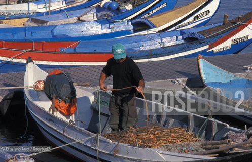 PORTOGALLO, (LE BEIRAS) RIA DE AVEIRO : BARCHE DA PESCA     @ 2002 Graziano Arici/Rosebud2  / GEO