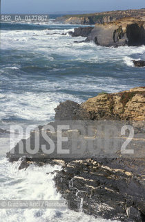 PORTOGALLO, (LISBONA) CABO DE ROCA - IL PUNTO PIU OCCIDENTALE DEL CONTINENTE EUROPEO     @ 2002 Graziano Arici/Rosebud2 / CAPO /MARE / GEO