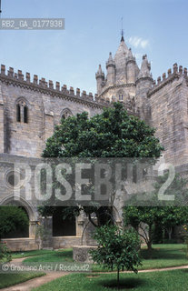PORTOGALLO, (ALENTEJO) ELVAS : LA CATTEDRALE SE : IL CHIOSTRO  @ 2002 Graziano Arici/Rosebud2  / GEO