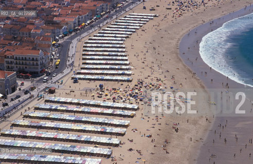 PORTOGALLO, (RIBETEJO) NAZARE : LA SPIAGGIA    @ 2002 Graziano Arici/Rosebud2  / GEO