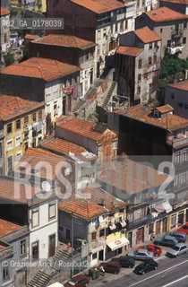 PORTOGALLO, (DOURO) PORTO : IL QUARTIERE DI RIBEIRA   @ 2002 Graziano Arici/Rosebud2  / GEO