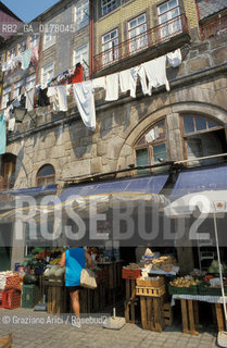 PORTOGALLO, (DOURO) PORTO : IL QUALRTIERE DI RIBEIRA  @ 2002 Graziano Arici/Rosebud2  / GEO
