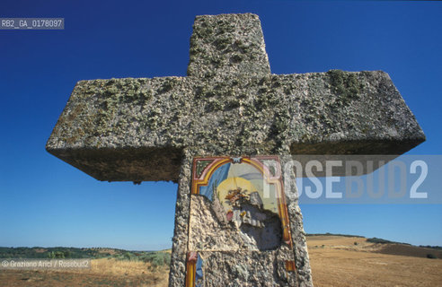 PORTOGALLO, (TRAS-OS-MONTES) CROCE   @ 2002 Graziano Arici/Rosebud2  / GEO