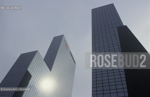 OLANDA , ROTTERDAM : IL QUARTIERE DEGLI AFFARI DELLARCHITETTO  R.B VAN ERK   -  © 2002 Graziano Arici/Rosebud2 / ARCHITETTURA CONTEMPORANEA / GEO