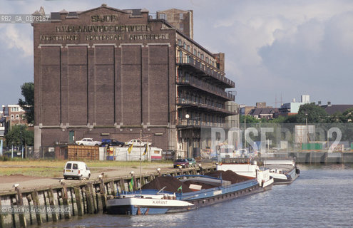 OLANDA , ROTTERDAM : IL PORTO   -  © 2002 Graziano Arici/Rosebud2  / GEO