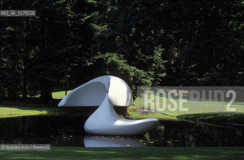 OLANDA , (GELDERLAND) :PARCO DI HOGE VELUWE - IL MUSEO RIJKSMUSEUM KROLLER-MULLER  DELLARCHITETTO H. VAN DE VELDE -  © 2002 Graziano Arici/Rosebud2 / PARCO / GIARDINO / ARCHITETTURA MODERNA / GEO