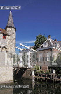 OLANDA , (ZEELAND) GOES : UN CANALE  -  © 2002 Graziano Arici/Rosebud2 / PONTE / GEO