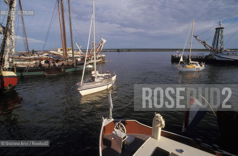 OLANDA , (NOORD-HOLLAND) ENKHUIZEN : IL PORTO  -  © 2002 Graziano Arici/Rosebud2  / GEO