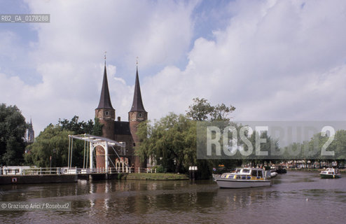 OLANDA , (ZUID-HOLLAND) DELFT : PANORAMA CON CANALE -  © 2002 Graziano Arici/Rosebud2  / GEO