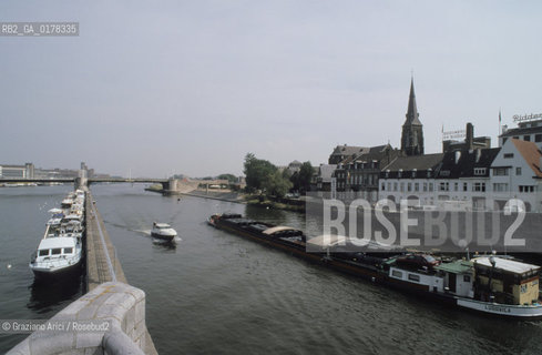 OLANDA , (LIMBURG) MAASTRICHT : IL FIUME MOSA   -  © 2002 Graziano Arici/Rosebud2  / GEO