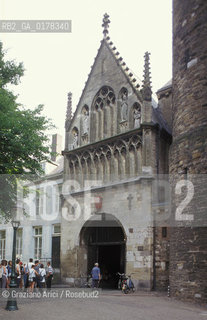 OLANDA , (LIMBURG) MAASTRICHT : ONZE LIEVE  VROWEBASILIEK    -  © 2002 Graziano Arici/Rosebud2 / CHIOSTRO / GEO