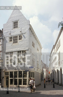 OLANDA , (LIMBURG) MAASTRICHT : UNA STRADA DEL CENTRO   -  © 2002 Graziano Arici/Rosebud2 / BIANCO / GEO