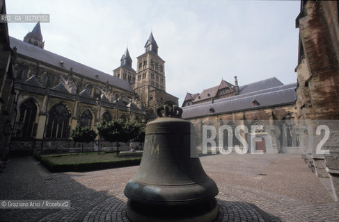 OLANDA , (LIMBURG) MAASTRICHT : LA SINT SERVAAS BASILIEK    -  © 2002 Graziano Arici/Rosebud2 / CHIOSTRO / GEO