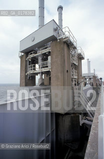 OLANDA , (ZEELAND) DIGA SULLOOSTERSCHELDE   -  © 2002 Graziano Arici/Rosebud2 / GEO