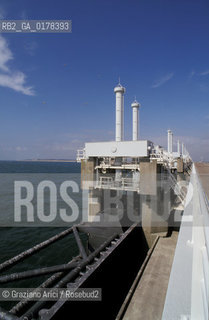 OLANDA , (ZEELAND) DIGA SULLOOSTERSCHELDE   -  © 2002 Graziano Arici/Rosebud2 / GEO