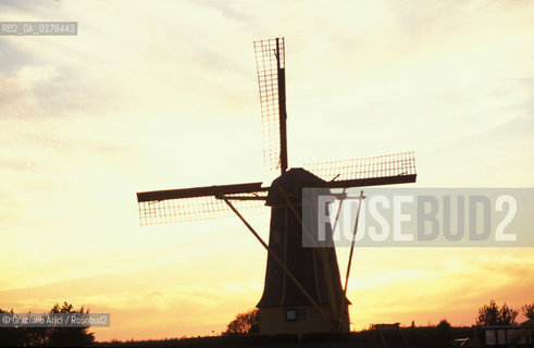 OLANDA , MULINO  -  © 2002 Graziano Arici/Rosebud2 / GEO