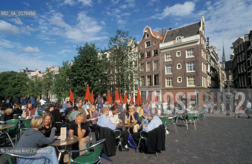 OLANDA , AMSTERDAM : UN CAFFE  -  © 2002 Graziano Arici/Rosebud2 / GEO