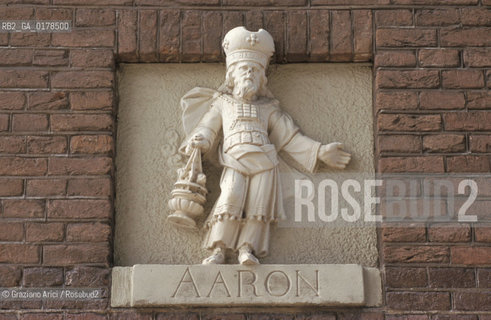 OLANDA , AMSTERDAM : GHETTO EBRAICO : STATUA DI ARONNE -  -  © 2002 Graziano Arici/Rosebud2 / EBREI / GEO