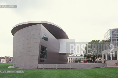 OLANDA , AMSTERDAM : IL MUSEO VAN GOGH  -  © 2002 Graziano Arici/Rosebud2 / ARCHITETTURA CONTEMPORANEAV