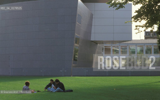 OLANDA , AMSTERDAM :IL MUSEO VAN GOGH  -  © 2002 Graziano Arici/Rosebud2 / ARCHITETTURA CONTEMPORANEA / GEO