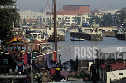 OLANDA , AMSTERDAM  : IL CANALE AMSTEL -  © 2002 Graziano Arici/Rosebud2  / GEO