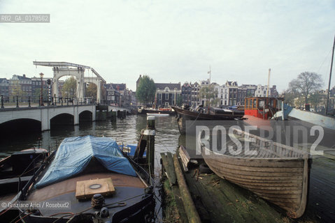 OLANDA , AMSTERDAM  : IL CANALE AMSTEL -  © 2002 Graziano Arici/Rosebud2  / GEO