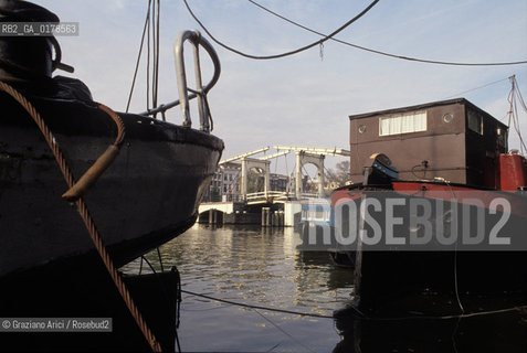OLANDA , AMSTERDAM  : IL CANALE AMSTEL -  © 2002 Graziano Arici/Rosebud2  / GEO