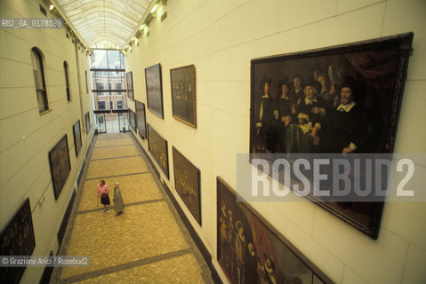 OLANDA , AMSTERDAM : AMSTERDAMS HISTORISCH MUSEUM - LA GALLERIA DELLA GUARDIA CIVICA  -  © 2002 Graziano Arici/Rosebud2 / GEO