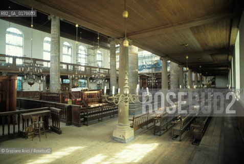 OLANDA , AMSTERDAM : LA GRANDE SINAGOGA PORTOGHESE - ESNOGA  -  © 2002 Graziano Arici/Rosebud2 / GEO / EBREI