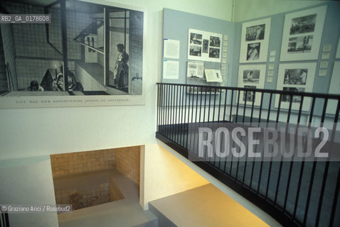 OLANDA , AMSTERDAM :SINAGOGA - IL MUSEO EBRAICO - JOODS HISTORISCH MUSEUM  -  © 2002 Graziano Arici/Rosebud2 / GEO / EBREI / BAGNO RITUALE