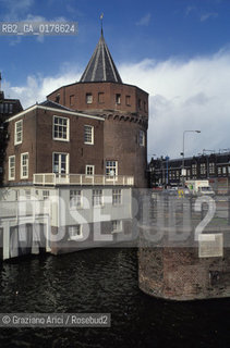 OLANDA , AMSTERDAM : TORRE DELLE PIANGENTI  -  © 2002 Graziano Arici/Rosebud2 / GEO /