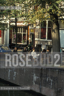 OLANDA , AMSTERDAM : UN CAFFE  -  © 2002 Graziano Arici/Rosebud2 / GEO /
