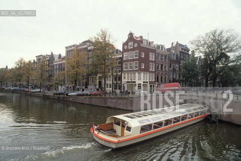 OLANDA , AMSTERDAM : CANALE  -  © 2002 Graziano Arici/Rosebud2 / GEO